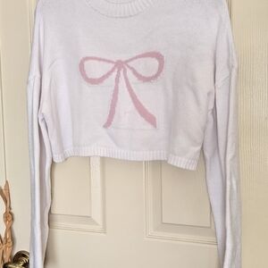 Edikted White Crop Top with Pink Bow